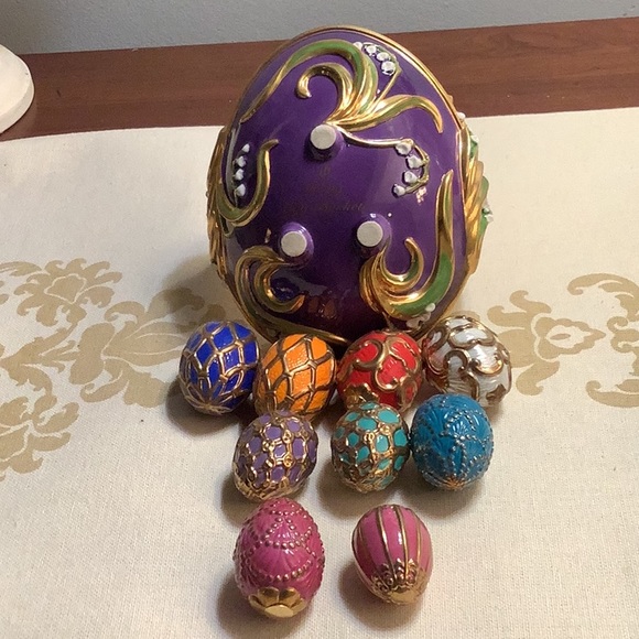 Franklin Mint Faberge Spring Egg Basket with 9 Eggs - Picture 2 of 12